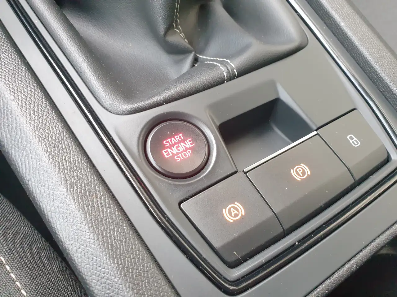 SEAT Leon Leon SP Reference 2,0 TDI Reference AHV 21