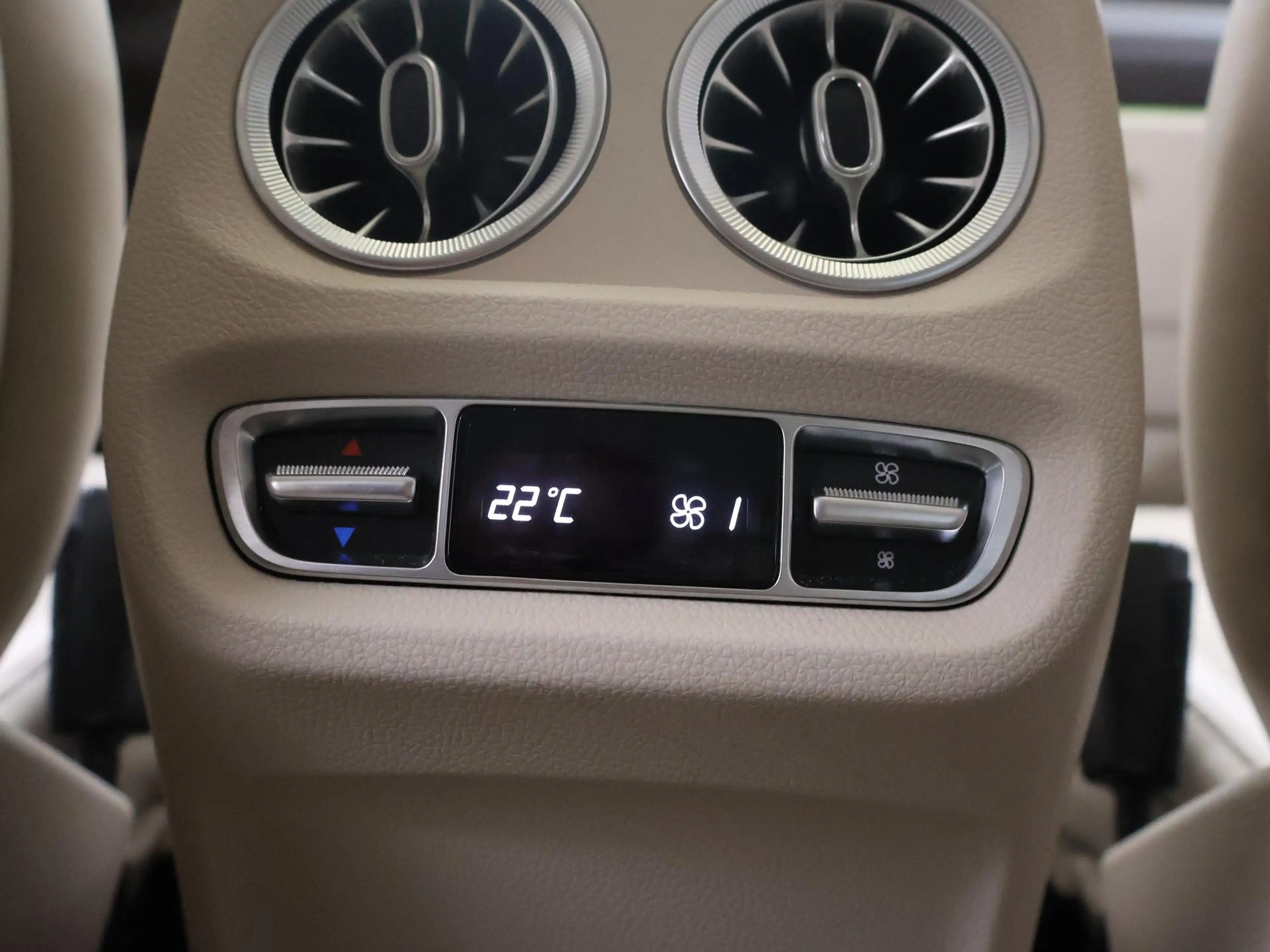 Mercedes-Benz G 63 | PPF | Blue eye laser systeem | Manufaktur Oli — photo 13