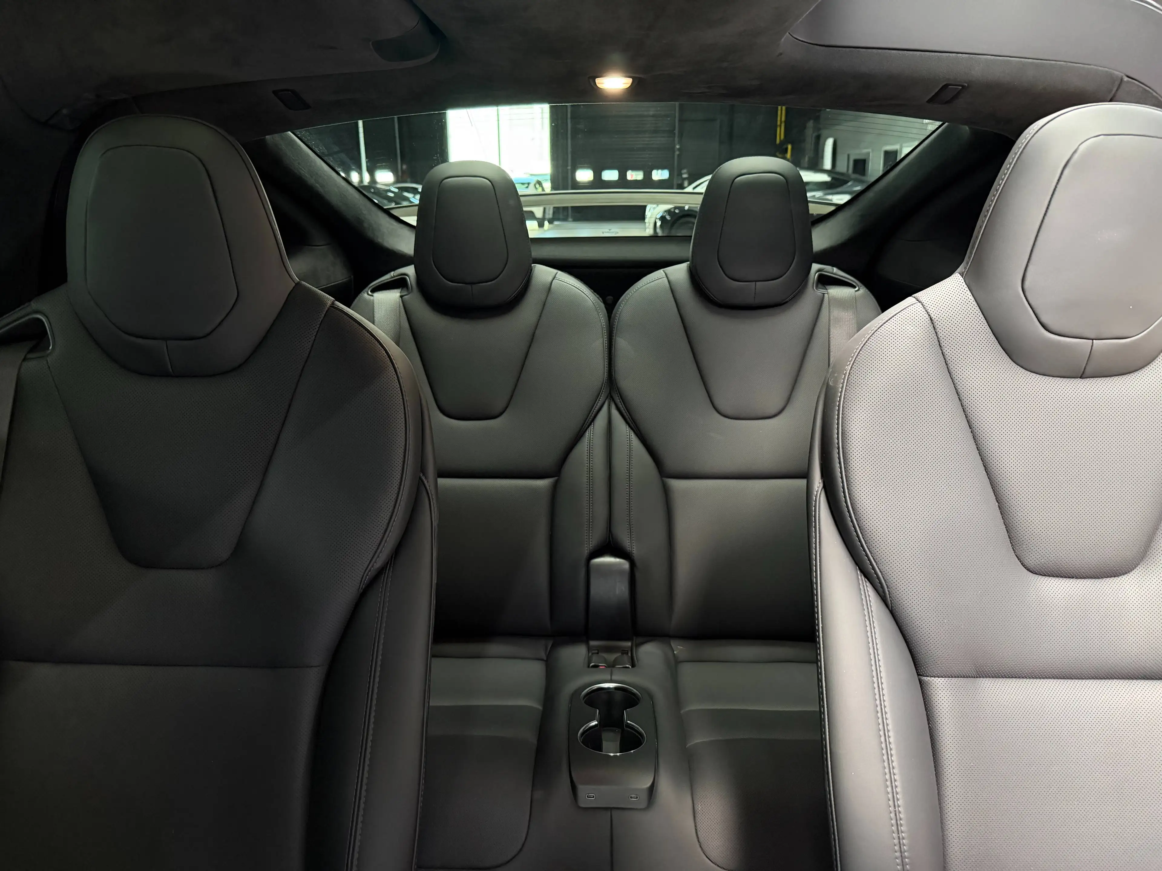Tesla Model X FACELIFT - LONG RANGE DUAL MOTOR - 6 SEATER — photo 14