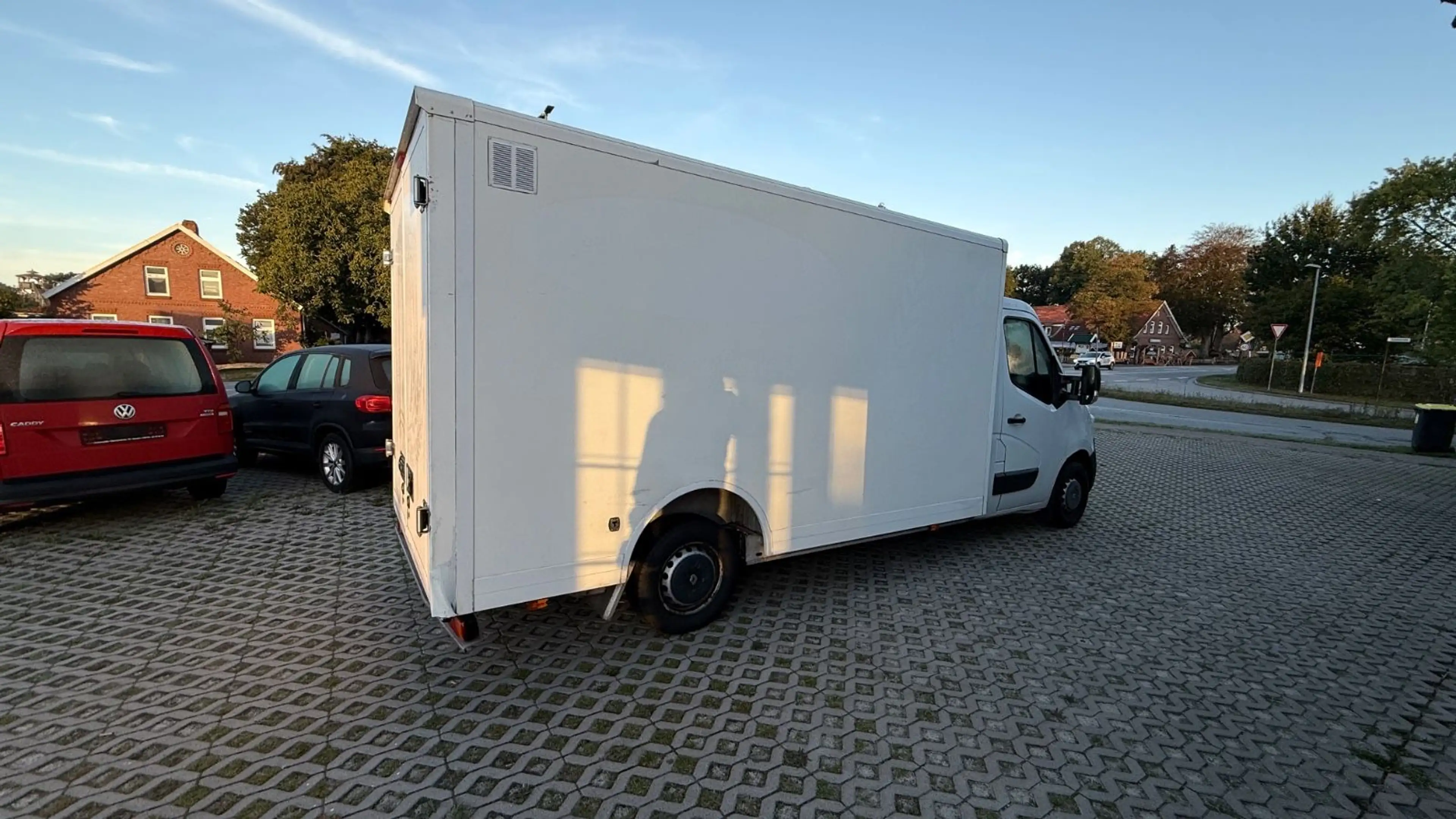 Renault Master — photo 15