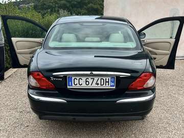 X-Type Berlina2.0 V6