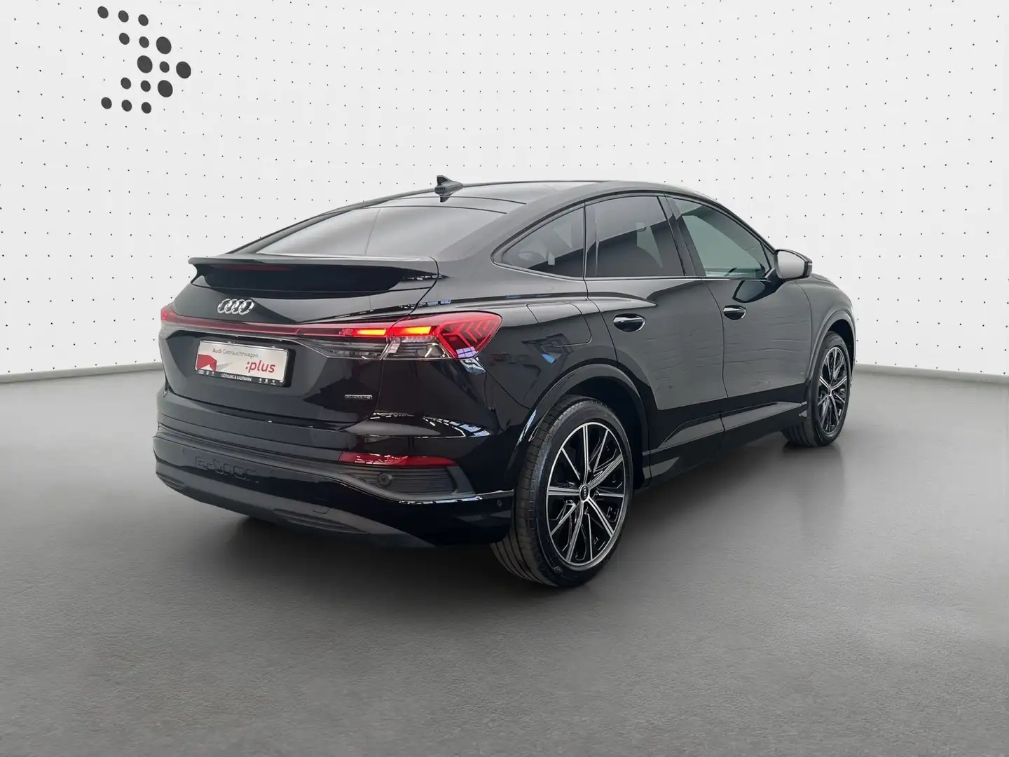 Audi Q4 e-tron 50 quattro *PANO*AHK*KAM*LED Schwarz - 2