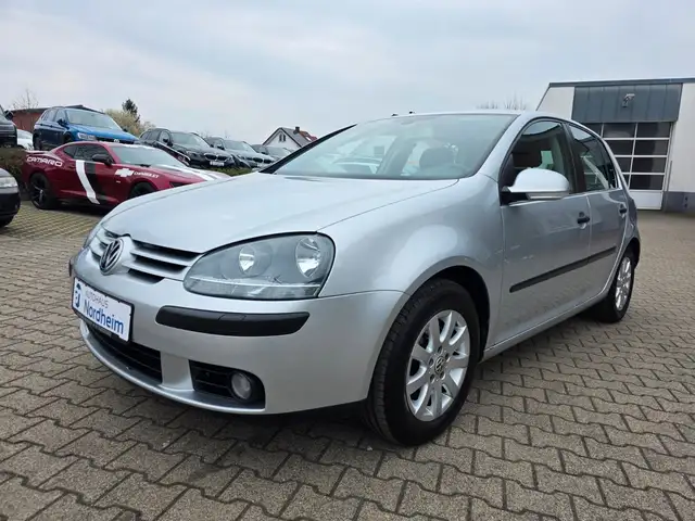 Volkswagen Golf V 1.6 Lim.  Automatik/ AHK/ Klimaautomatik