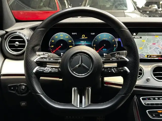 Mercedes-Benz E-Class view 14