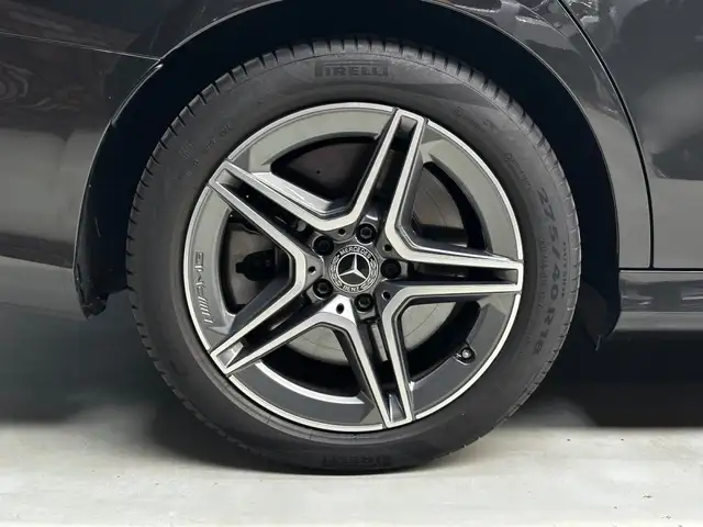 Mercedes-Benz E-Class view 8