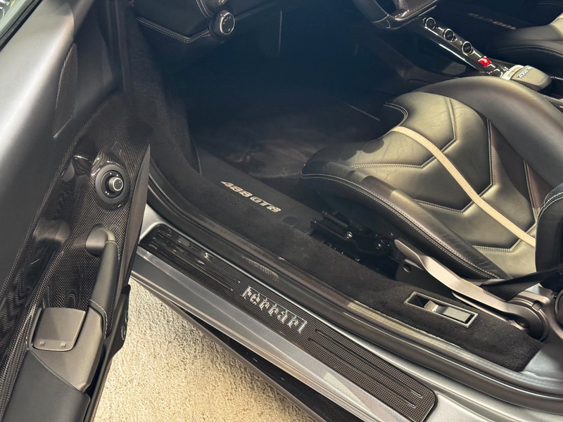 Ferrari 488 GTB *WARRANTY*CARBON*GRIGIO TITANIO* — photo 6