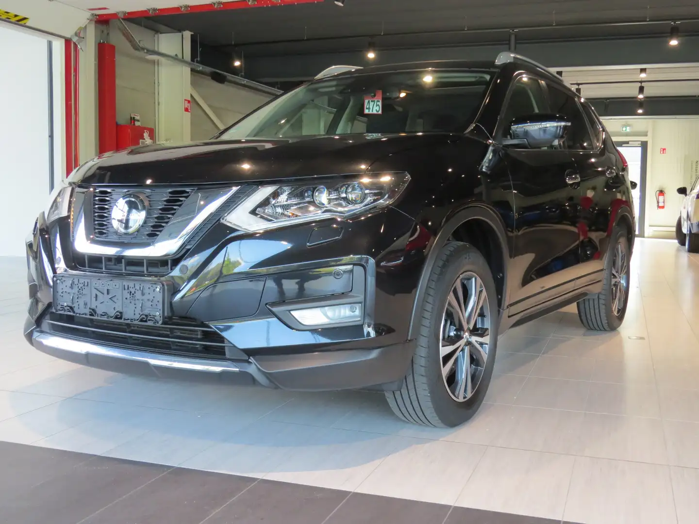 Nissan X-Trail 1.7 dCi 2WD N-Connecta Xtronic Negro - 2