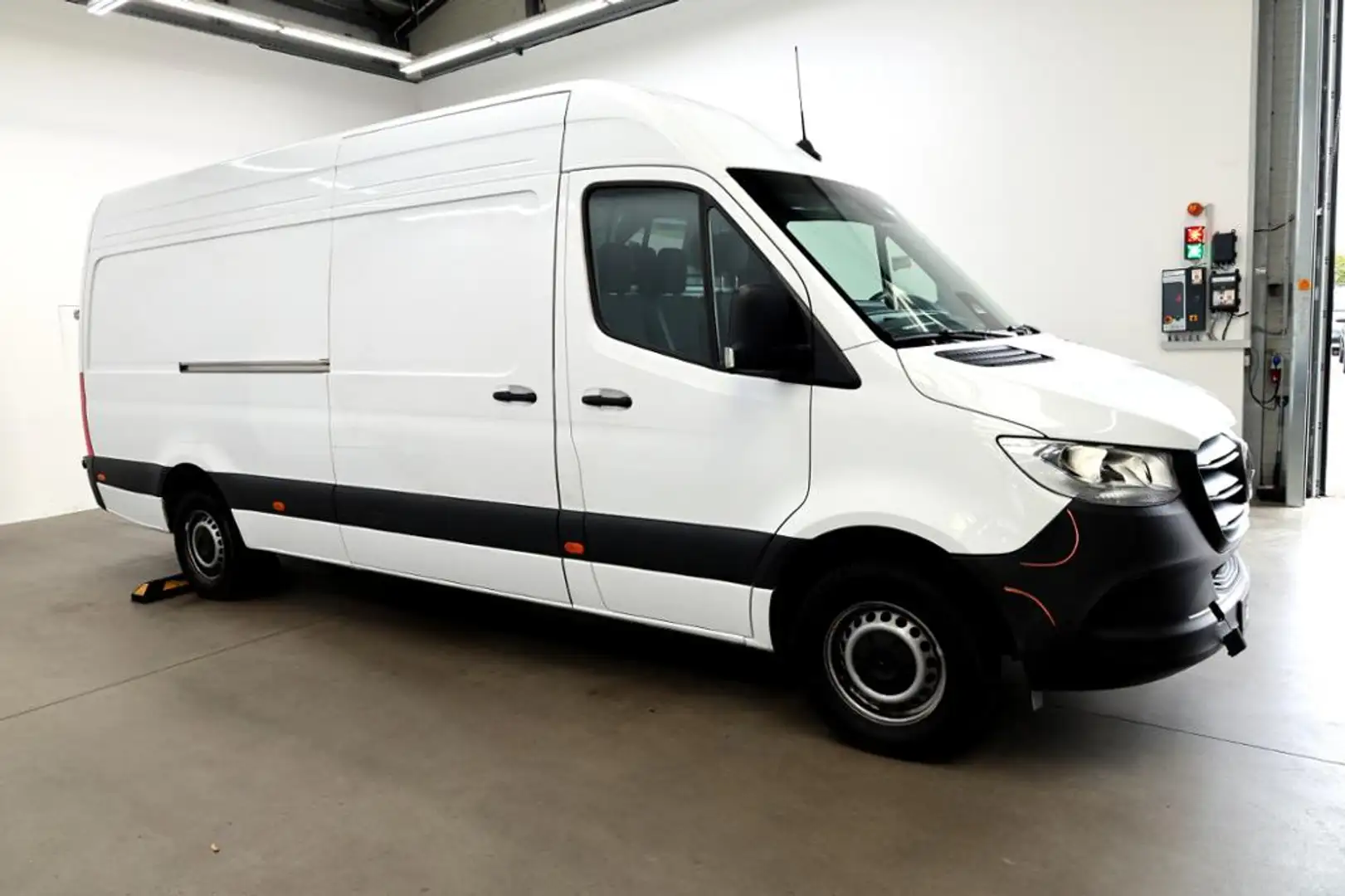 Mercedes-Benz Sprinter 317CDI Maxi AHK 3,5t/Winter-Paket Wit - 2