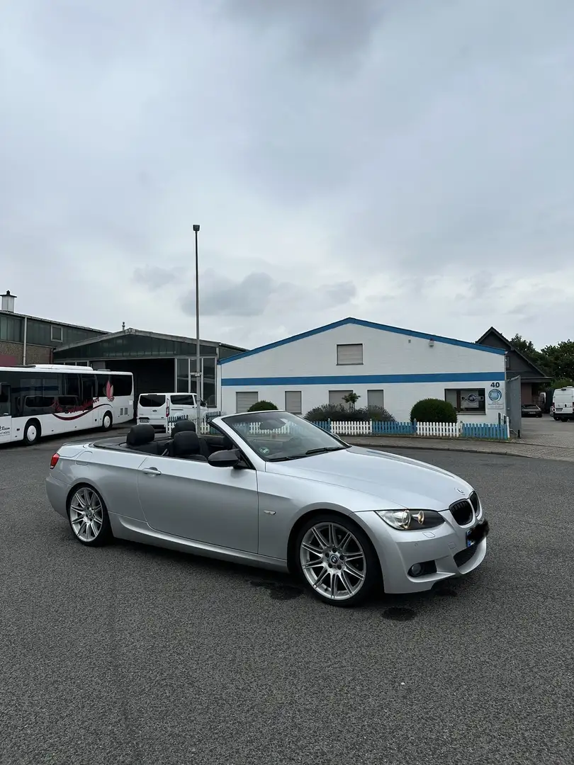 BMW 320 320i Cabrio - 2