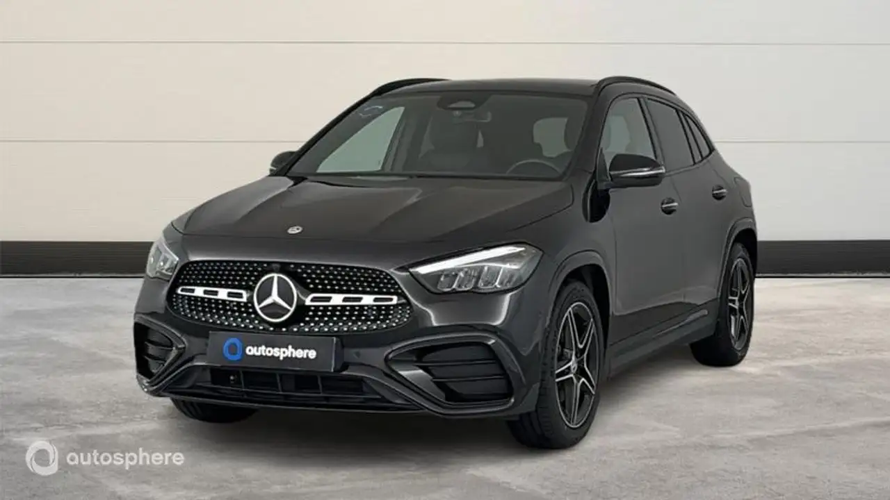 Mercedes-Benz GLA 200