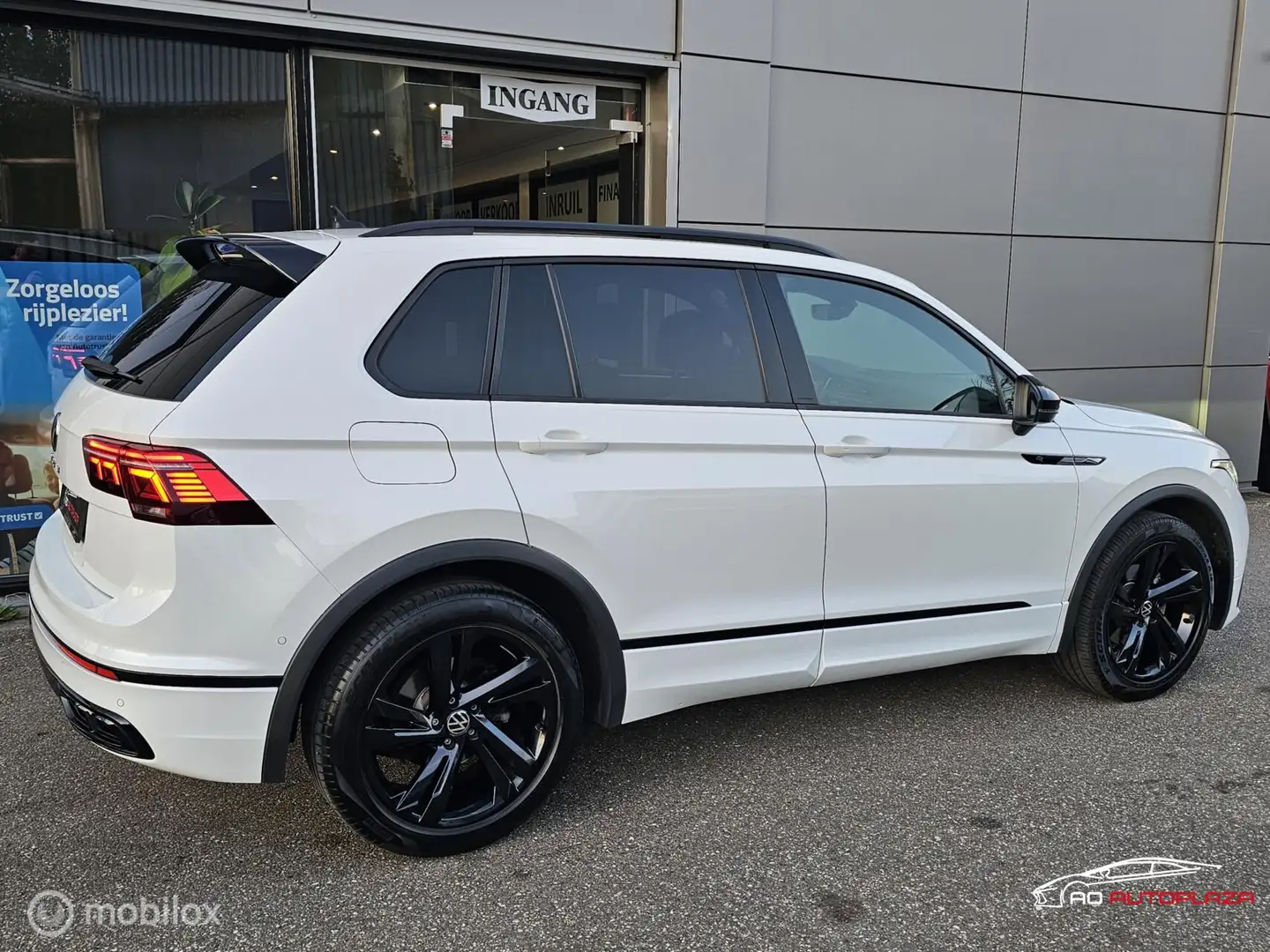 Volkswagen Tiguan 1.5 TSI R-Line Panorama/Keyless/H&K/Black Style Blanc - 2