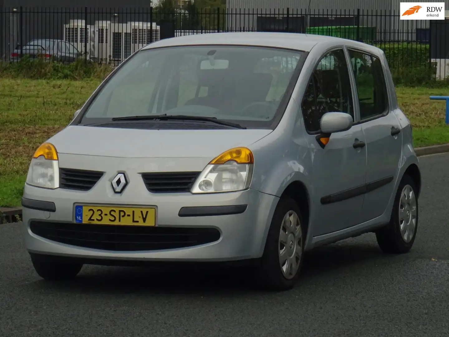Renault Modus 1.2-16V Air NAP/AIRCO/ELEKRAM/APK 17-09-2026 Grijs - 1