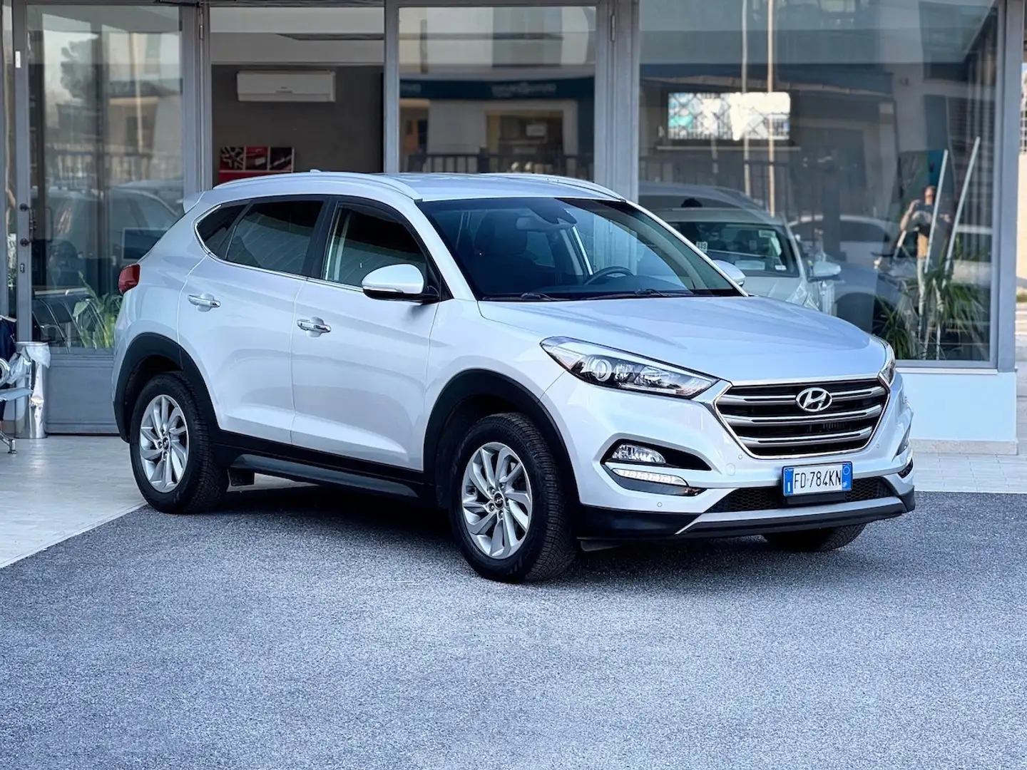 Hyundai TUCSON 1.7 Diesel 116CV E6 - 2016 Argento - 1
