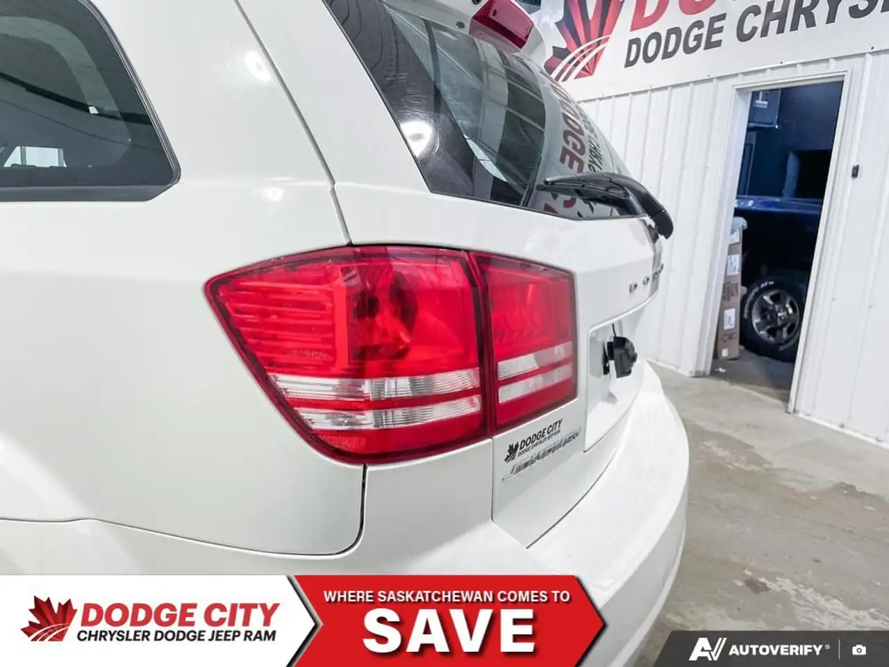 Dodge Journey снимка Dodge Journey