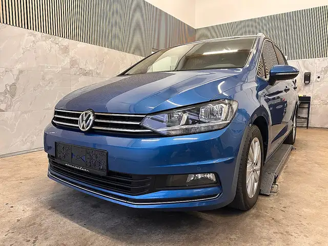 Volkswagen Touran Highline 2,0 TDI SCR DSG 7 Sitze, Multi-Lenkrad...