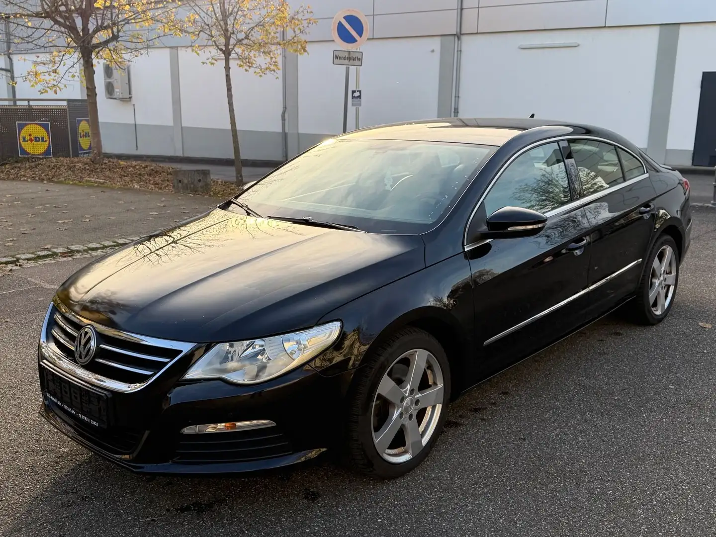 Volkswagen Passat CC TÜV 11/26 LESEN! /NAVI/SHZ/LEDER/PDC Schwarz - 2