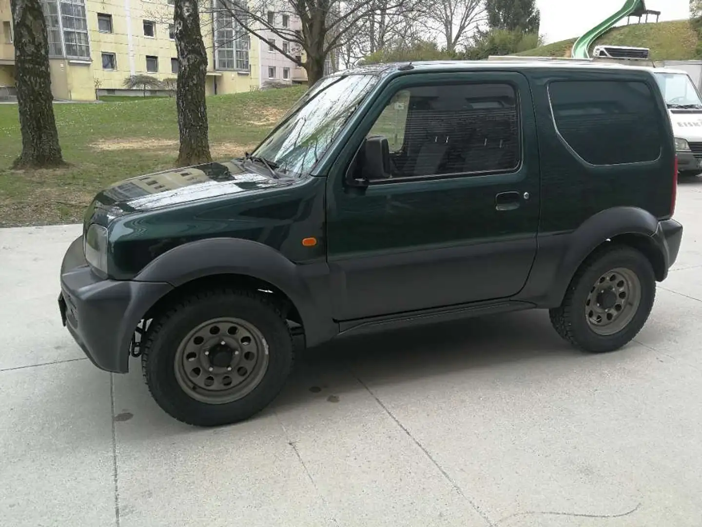 Suzuki Jimny Jimny 1,3 VX VX Grün - 1