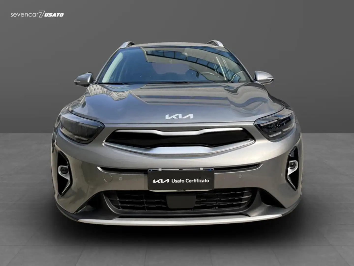 Kia Stonic 1.2 dpi Style 84cv Grijs - 2