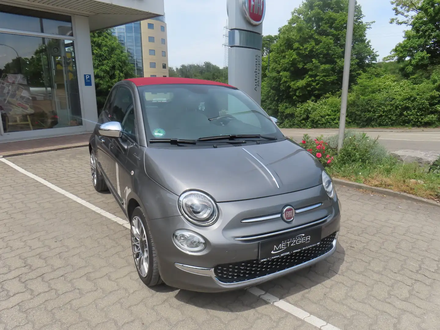 Fiat 500C DolceVita Mild Hybrid 1,0 GSE 51kW(70PS) Grijs - 1