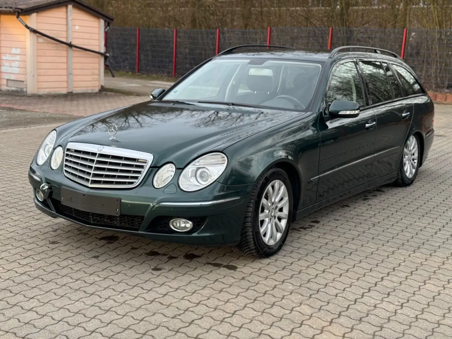 Mercedes-Benz E 280 CDI 4MATIC AVANTGARDE* NAVI *XENON Albastru - 1