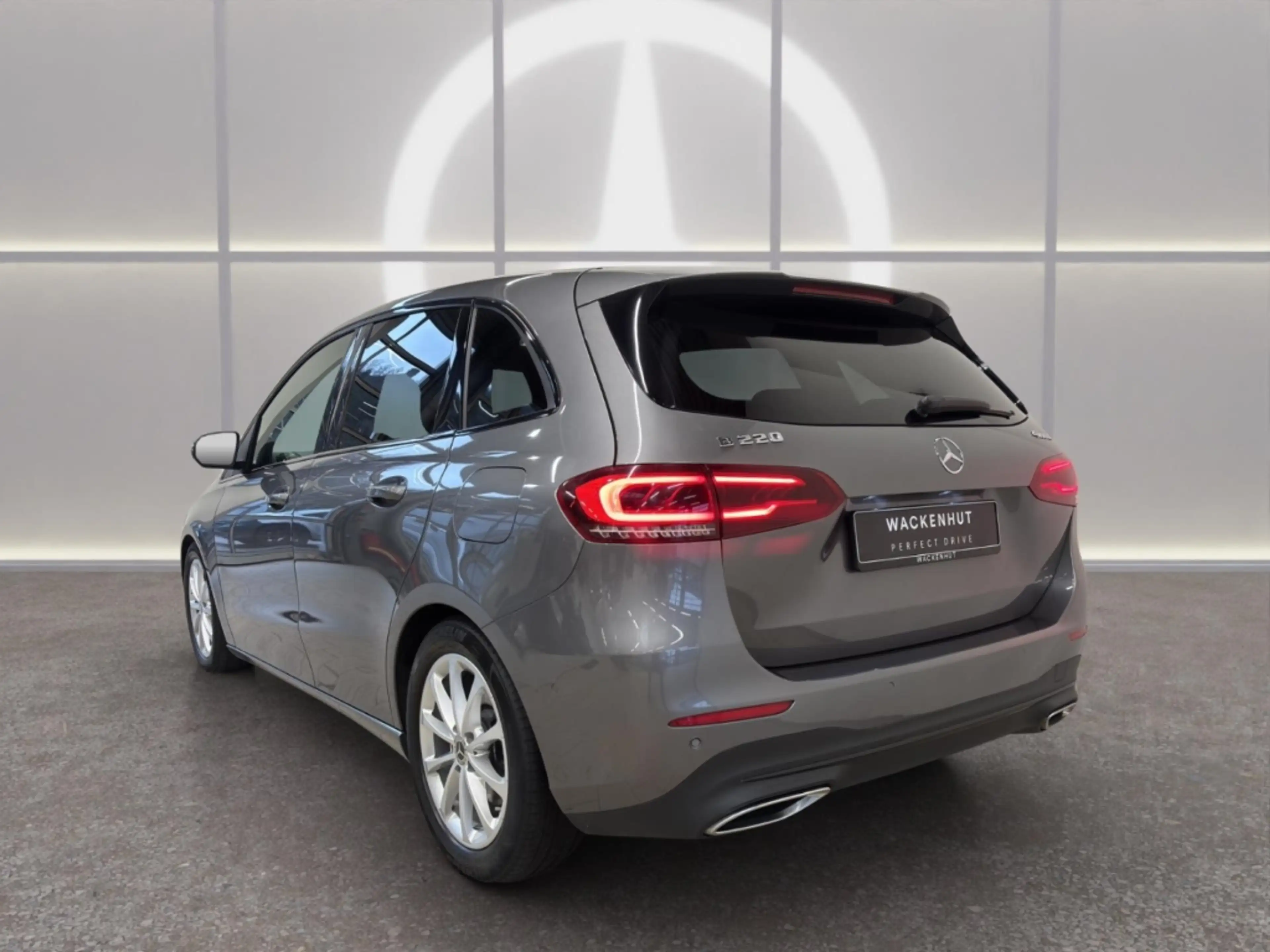 Mercedes-Benz B 220 4M PROGRESSIVE AHK+BUSIN+DISTR+MULTIB+360° — photo 3