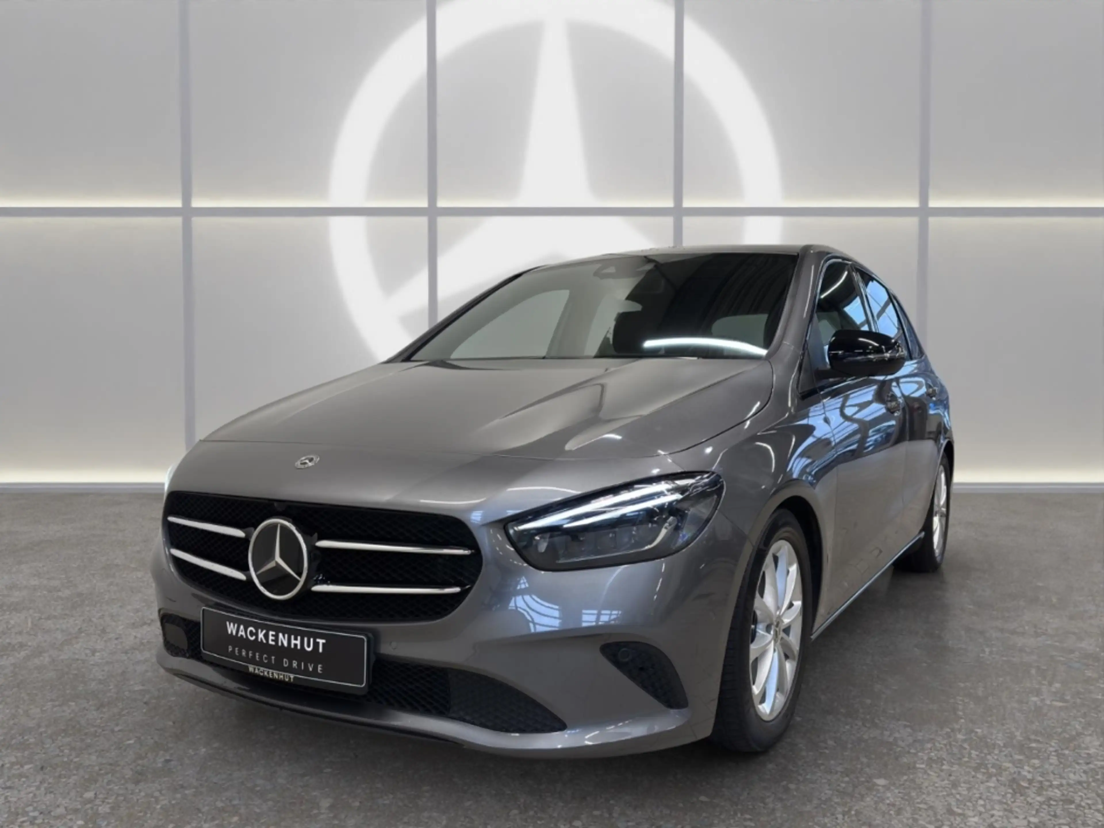 Mercedes-Benz B 220 4M PROGRESSIVE AHK+BUSIN+DISTR+MULTIB+360° — photo 2