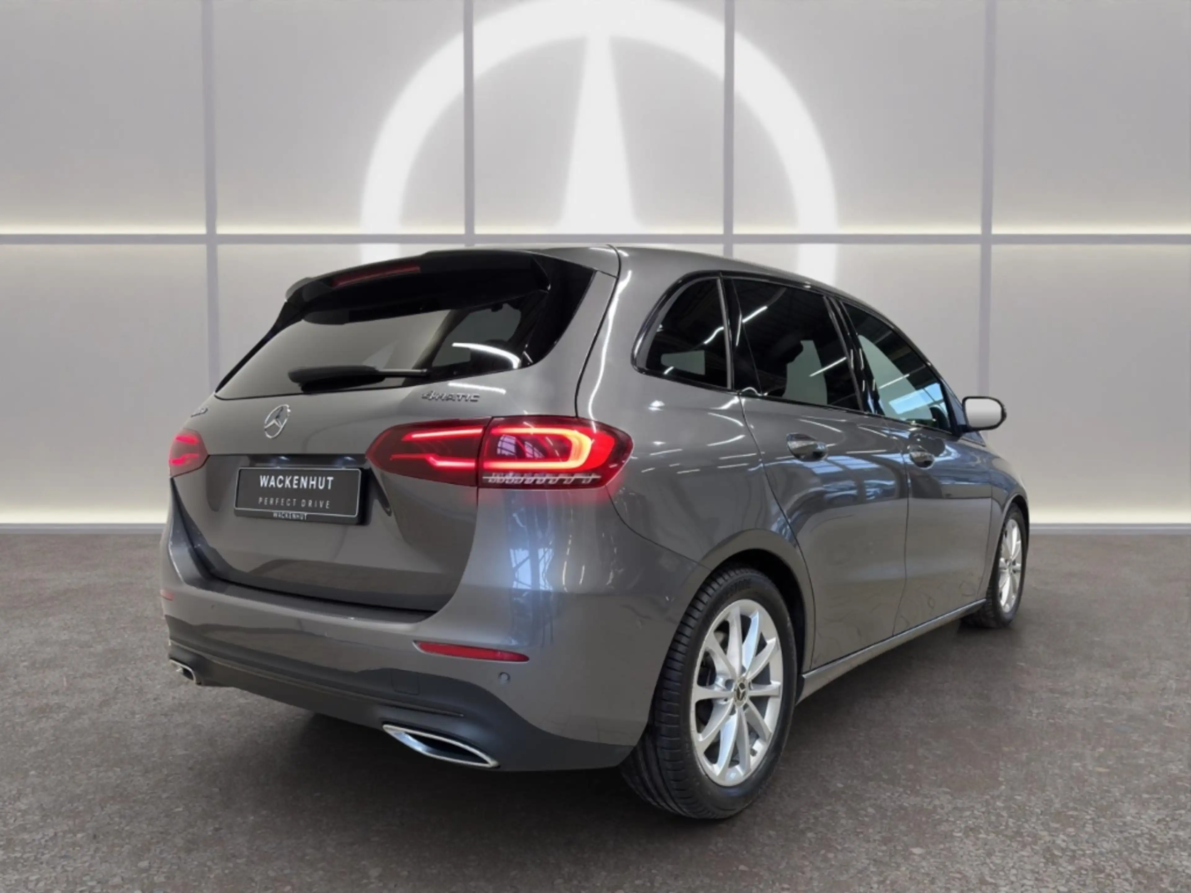 Mercedes-Benz B 220 4M PROGRESSIVE AHK+BUSIN+DISTR+MULTIB+360° — photo 4