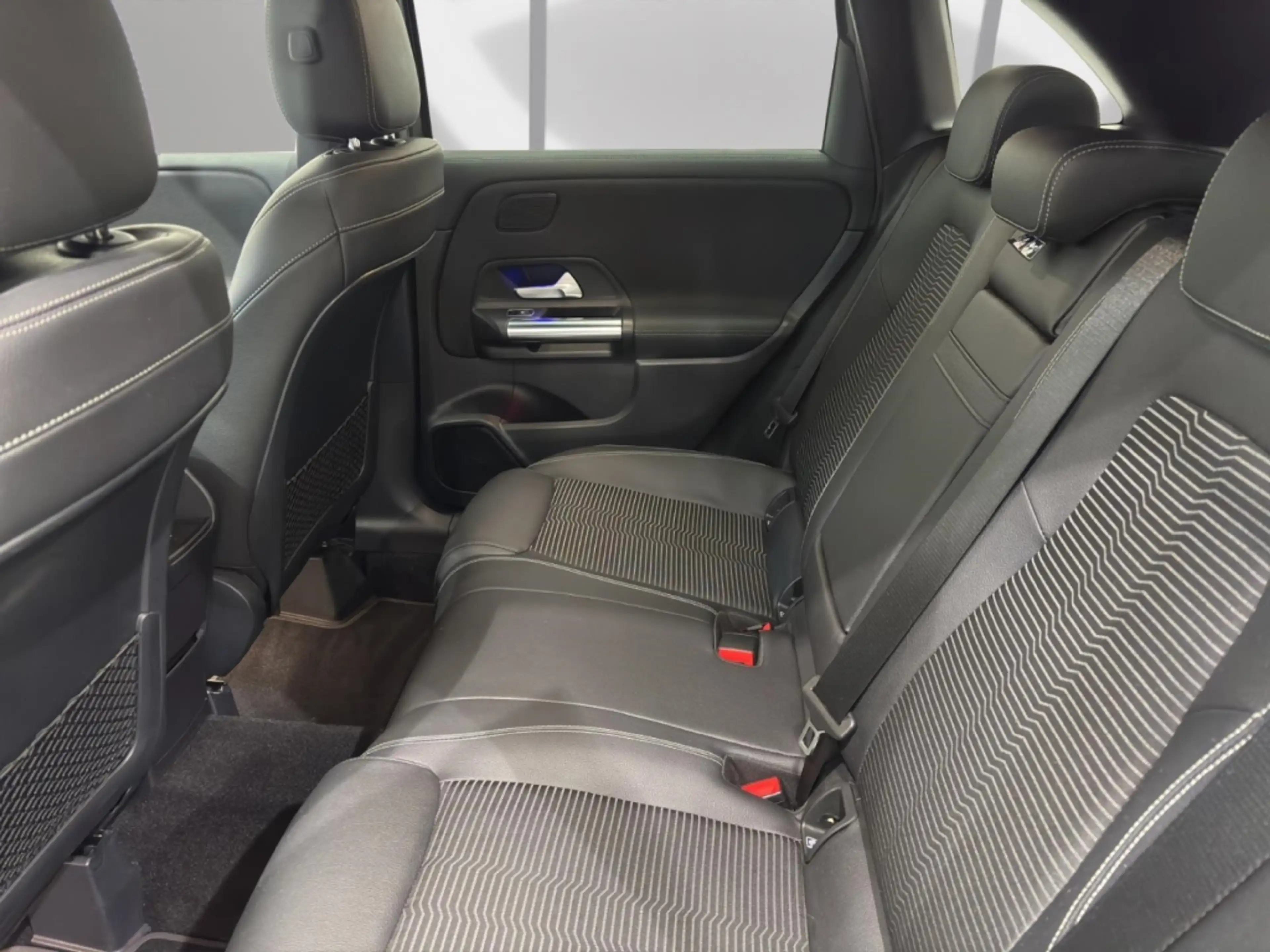 Mercedes-Benz B 220 4M PROGRESSIVE AHK+BUSIN+DISTR+MULTIB+360° — photo 6