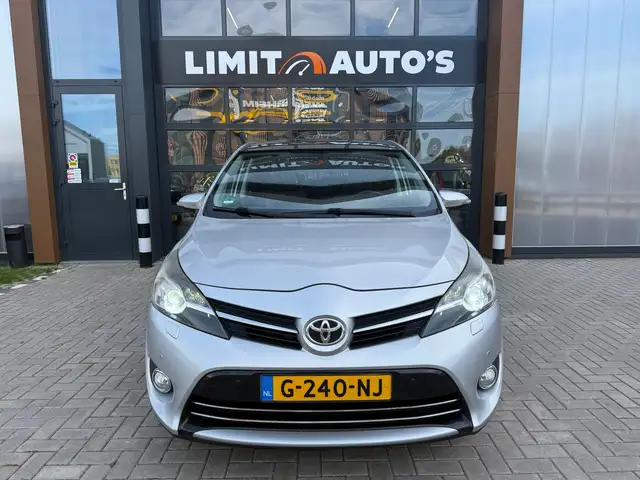 Toyota Verso view 6