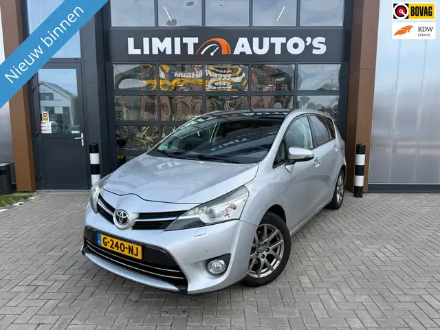 2013 Toyota Verso in Grey for sale