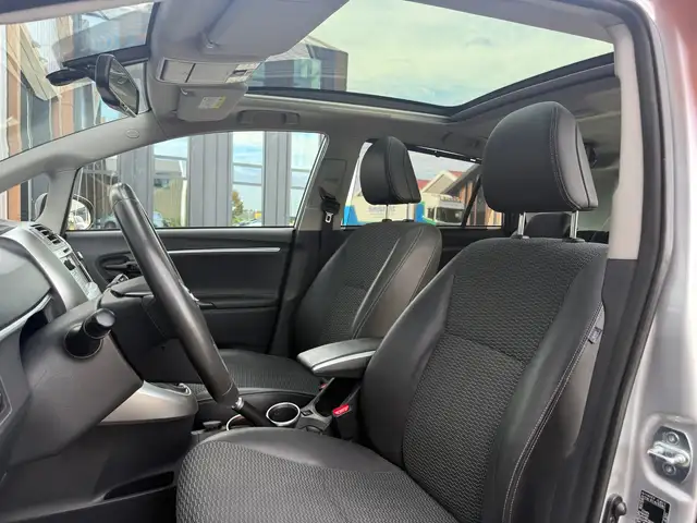 Toyota Verso view 12