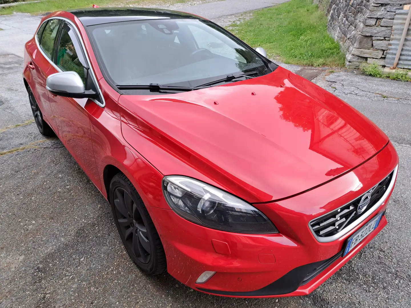 Volvo V40 V40 II 2016 2.0 d4 R-design Momentum 190cv Rood - 1