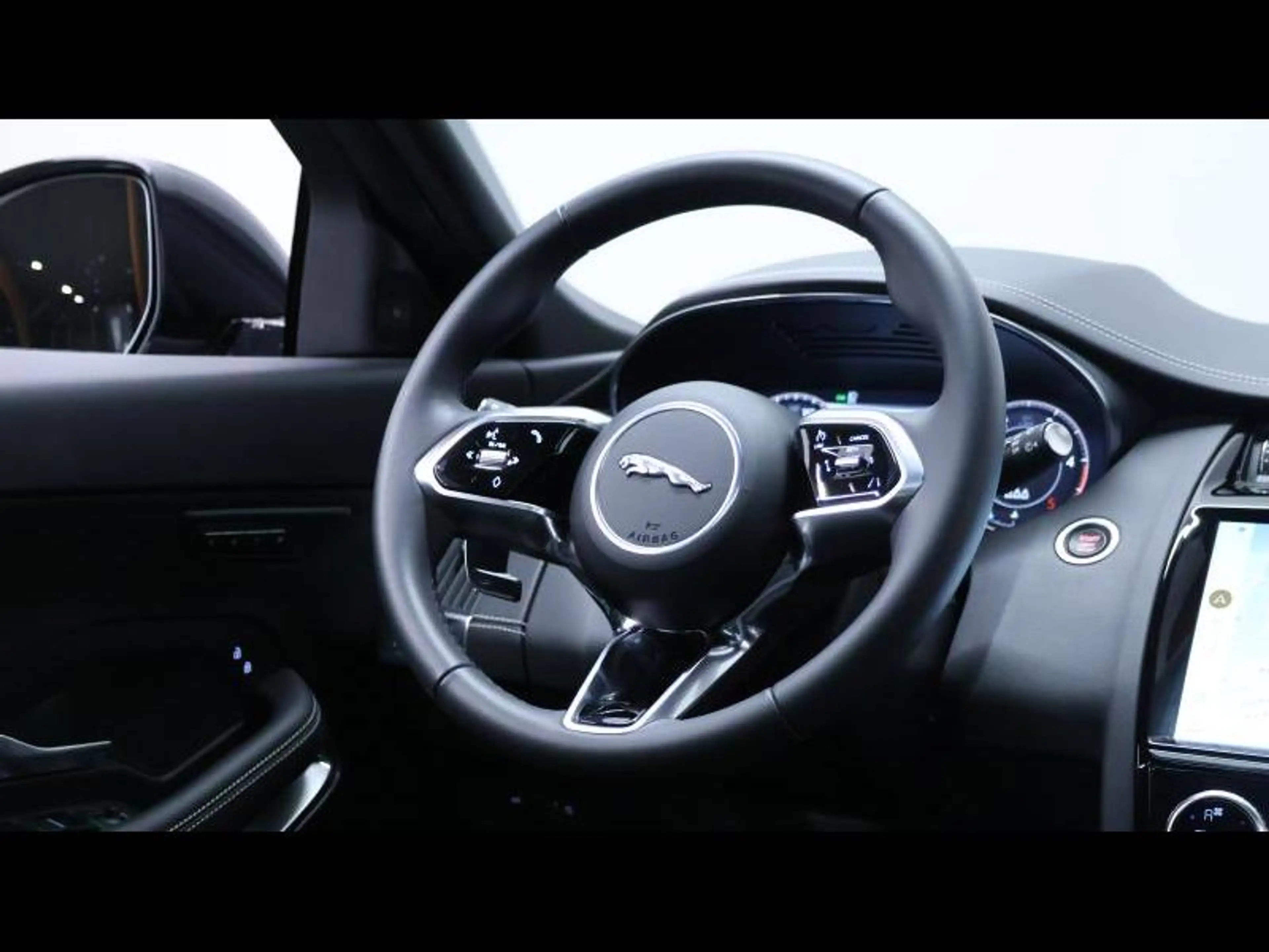 Jaguar E-Pace D165 S R-Dynamic AWD Auto — photo 13