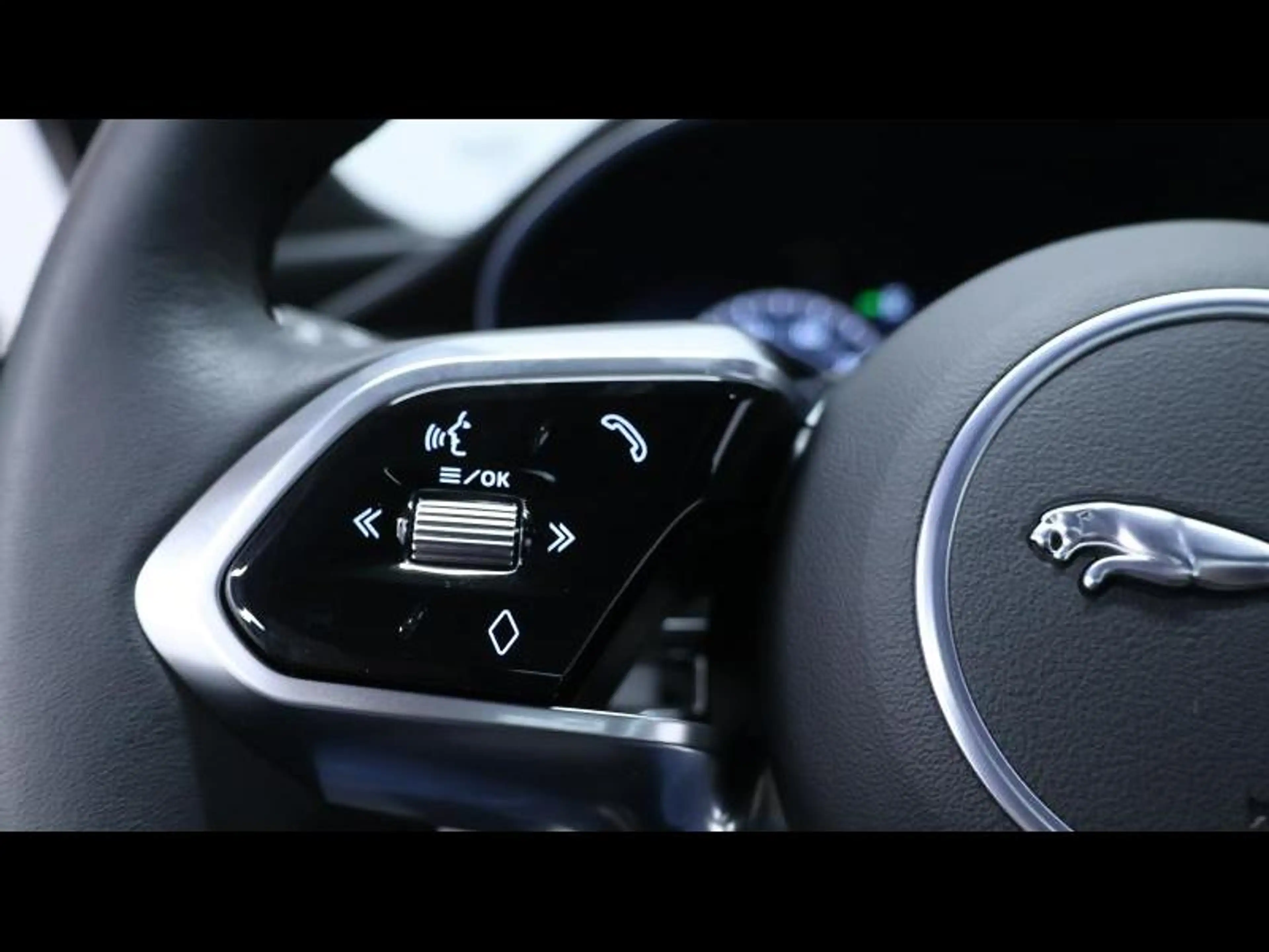 Jaguar E-Pace D165 S R-Dynamic AWD Auto — photo 14