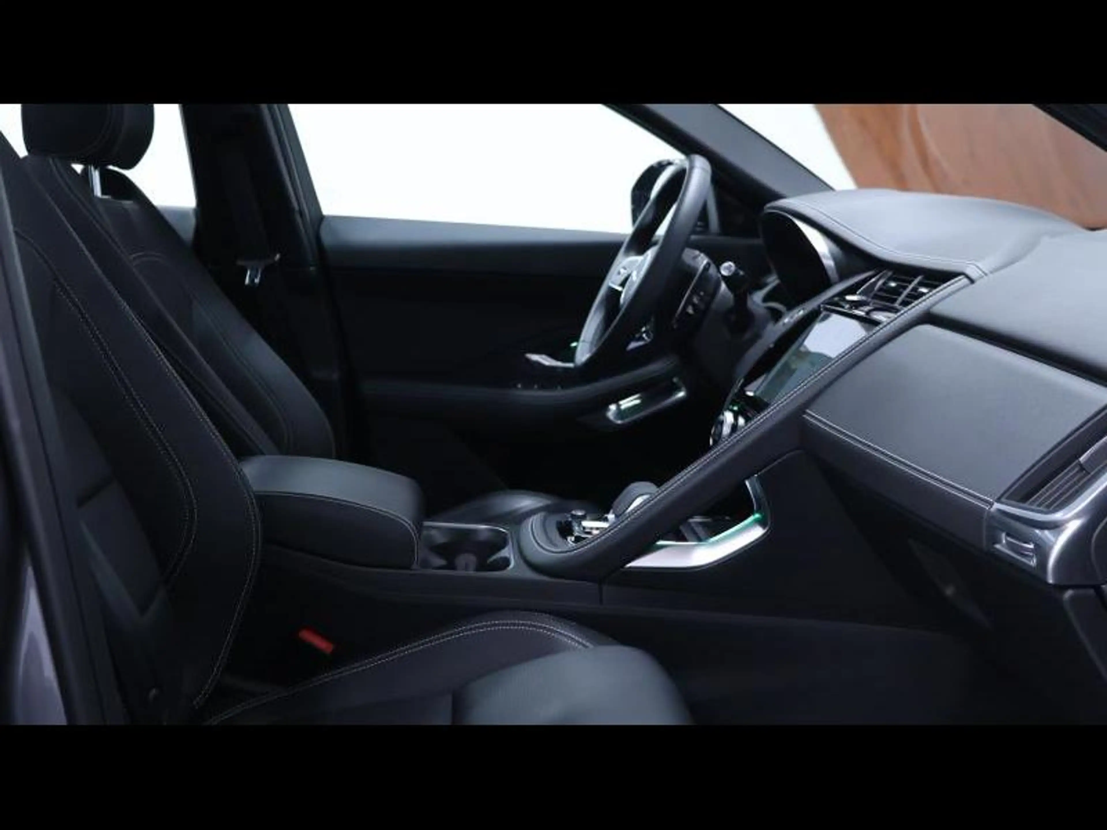 Jaguar E-Pace D165 S R-Dynamic AWD Auto — photo 9
