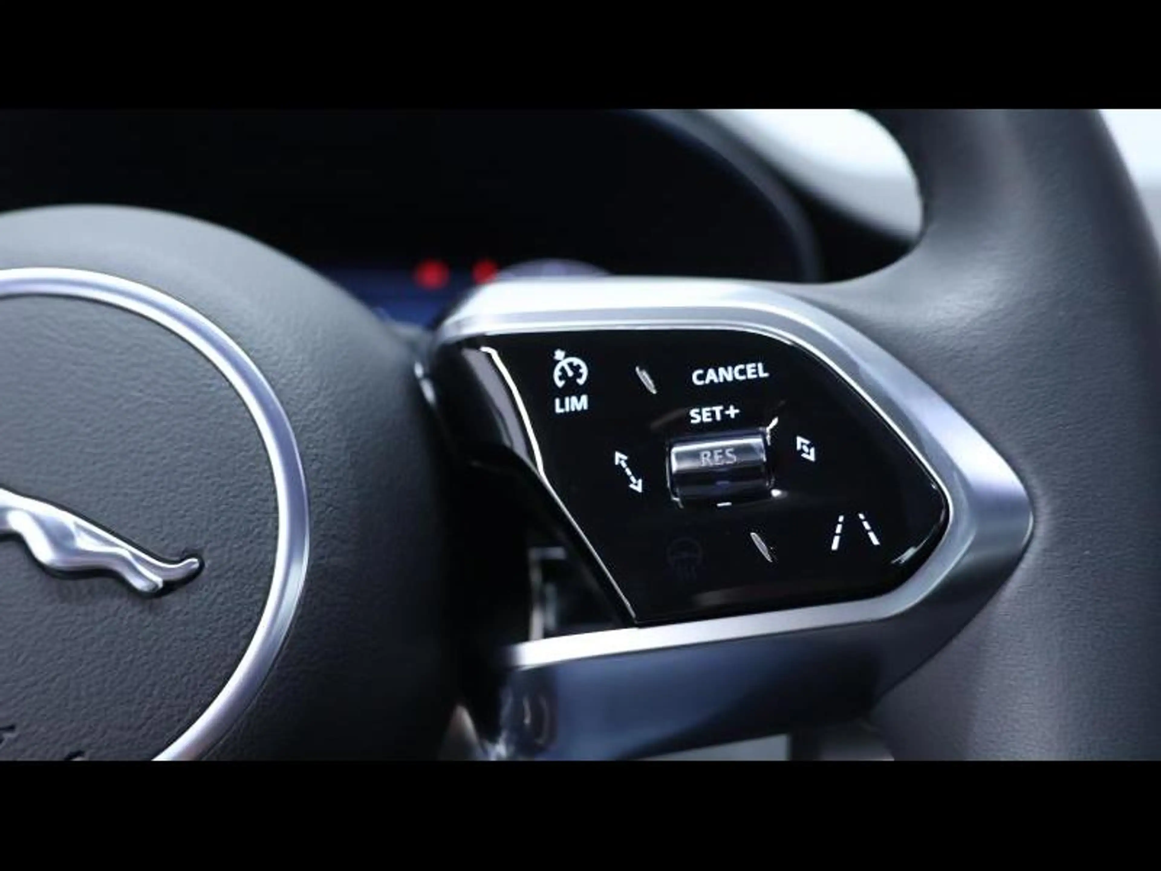 Jaguar E-Pace D165 S R-Dynamic AWD Auto — photo 15