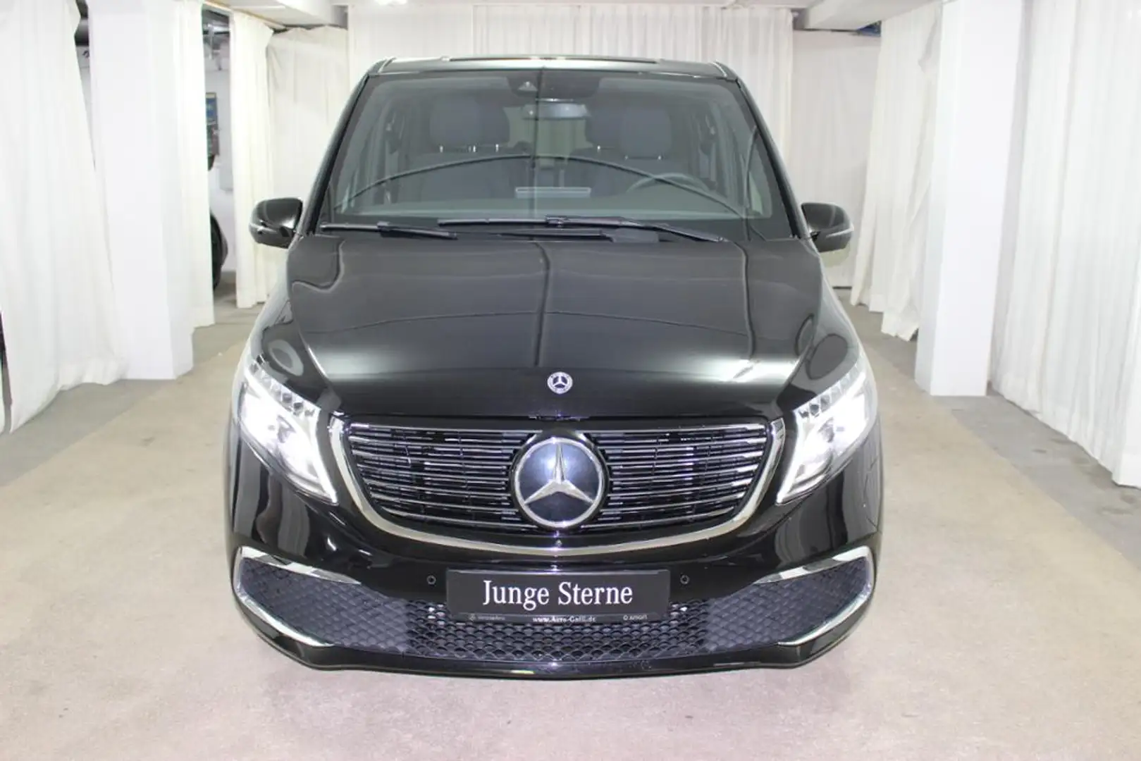 Mercedes-Benz EQV 300 Lang Distronic NAVI 360°Kam Todwinkel Black - 2