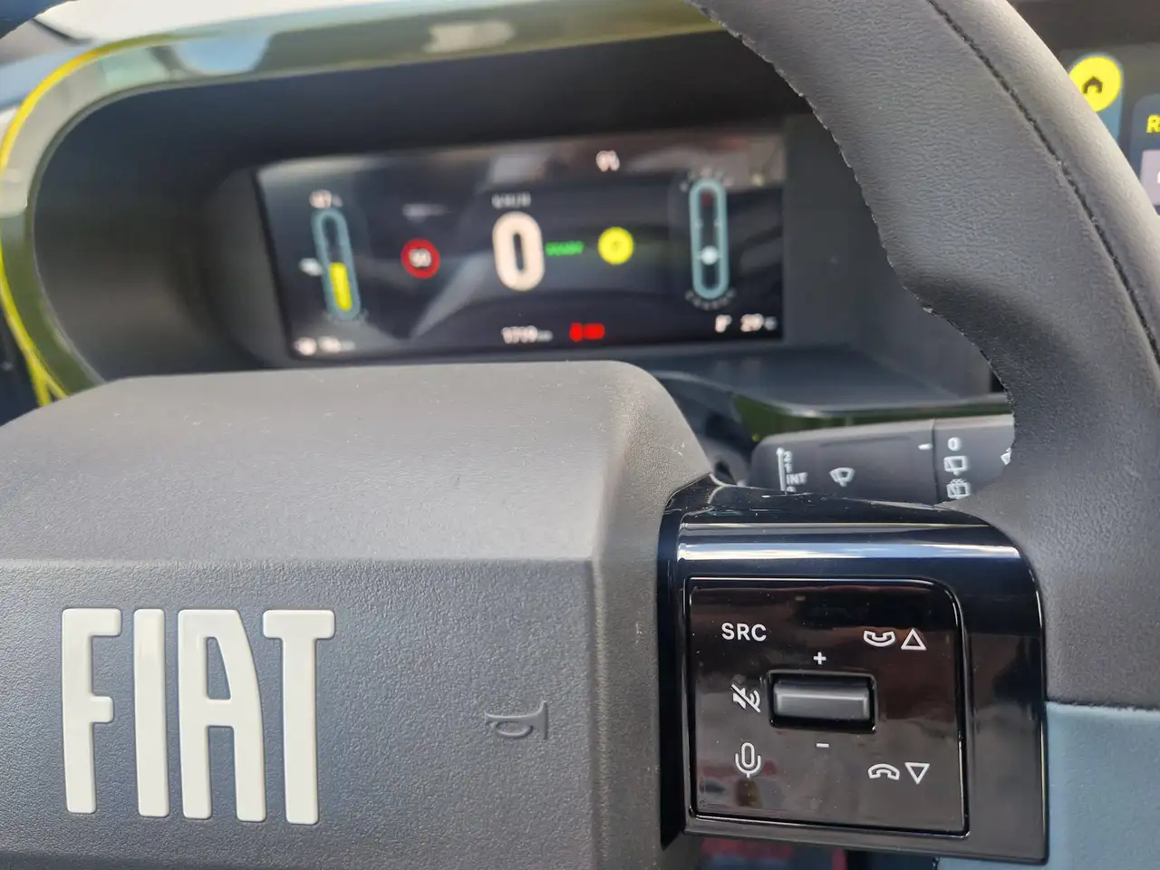 Fiat Grande Panda ELETTRICA 44 kWh 113cv La Prima KM 1.719-GIALLO LIMONE, миниатюра 19