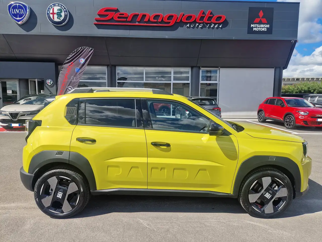 Fiat Grande Panda ELETTRICA 44 kWh 113cv La Prima KM 1.719-GIALLO LIMONE, миниатюра 8
