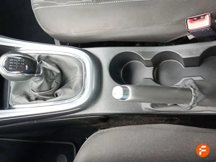 Opel Astra 2017, foto 22