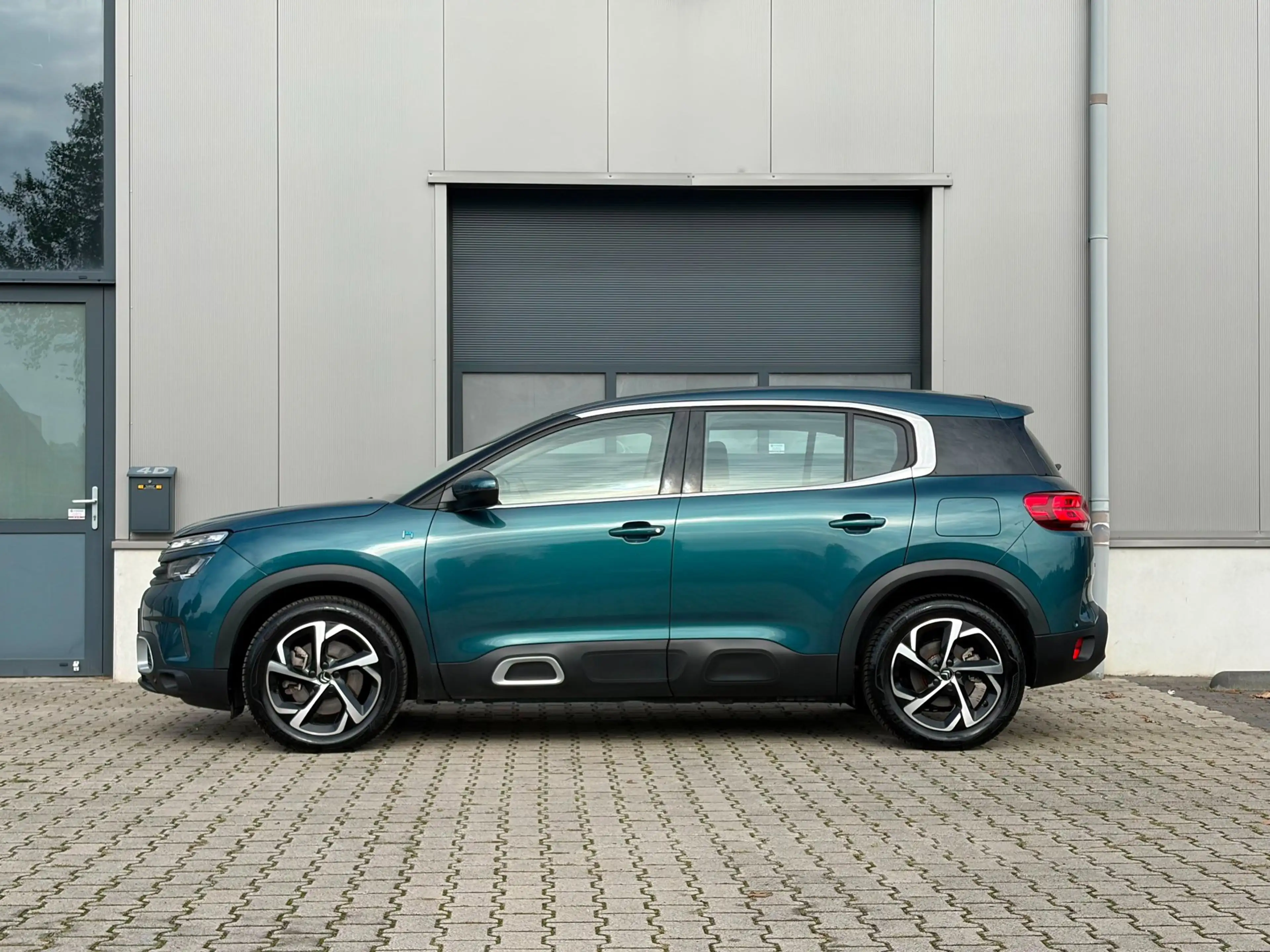 Citroen C5 Aircross 1.6 Plug-in Hybrid 225|LED|CAMERA|APPLE CARPLAY| — photo 2