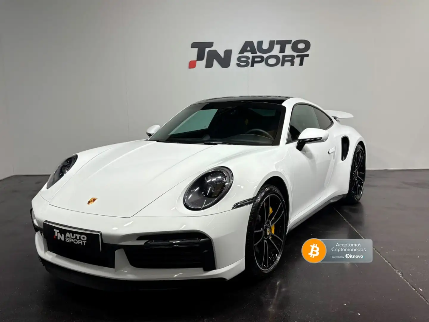 Porsche 992 Turbo S Coupé PDK Wit - 1