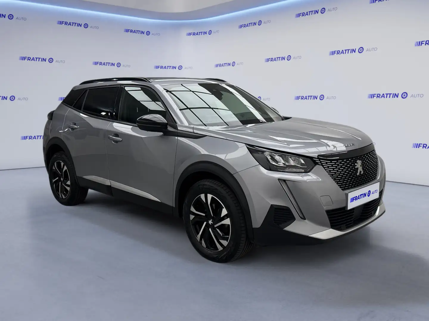 Peugeot 2008 PureTech 130 S&S Allure Pack Silber - 2