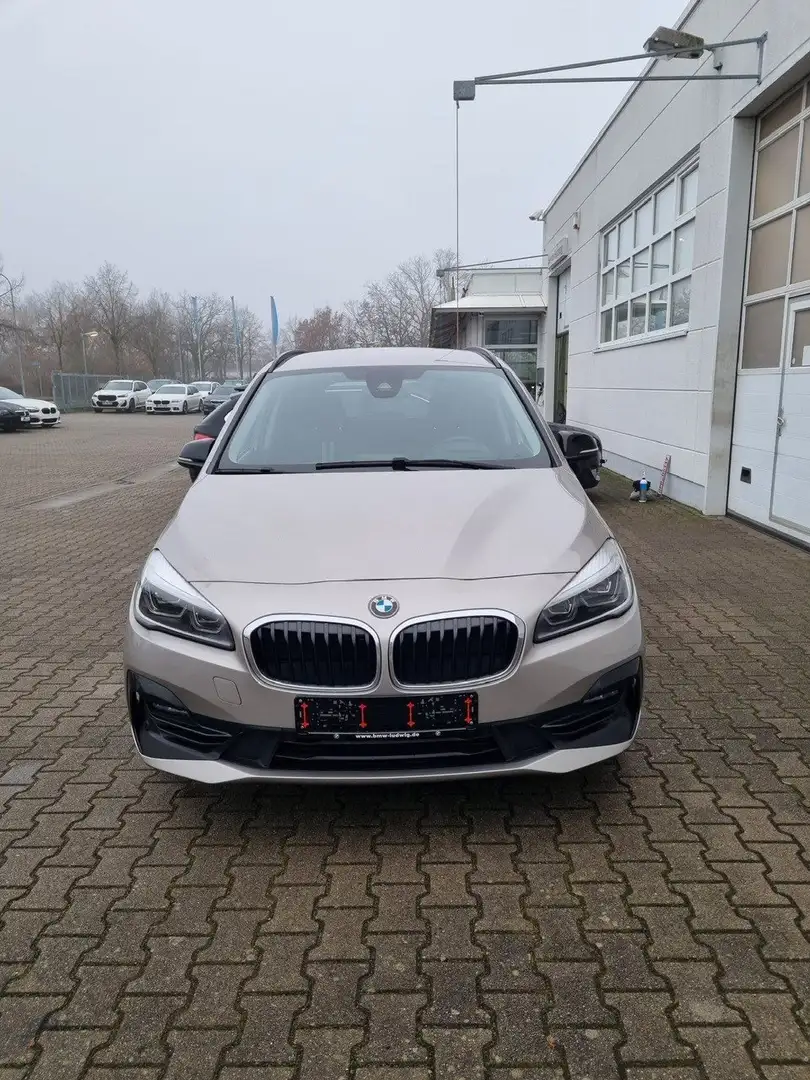 BMW 218 i Grand Tourer Sport Line Head-Up DAB LED RFK Komf Grau - 2