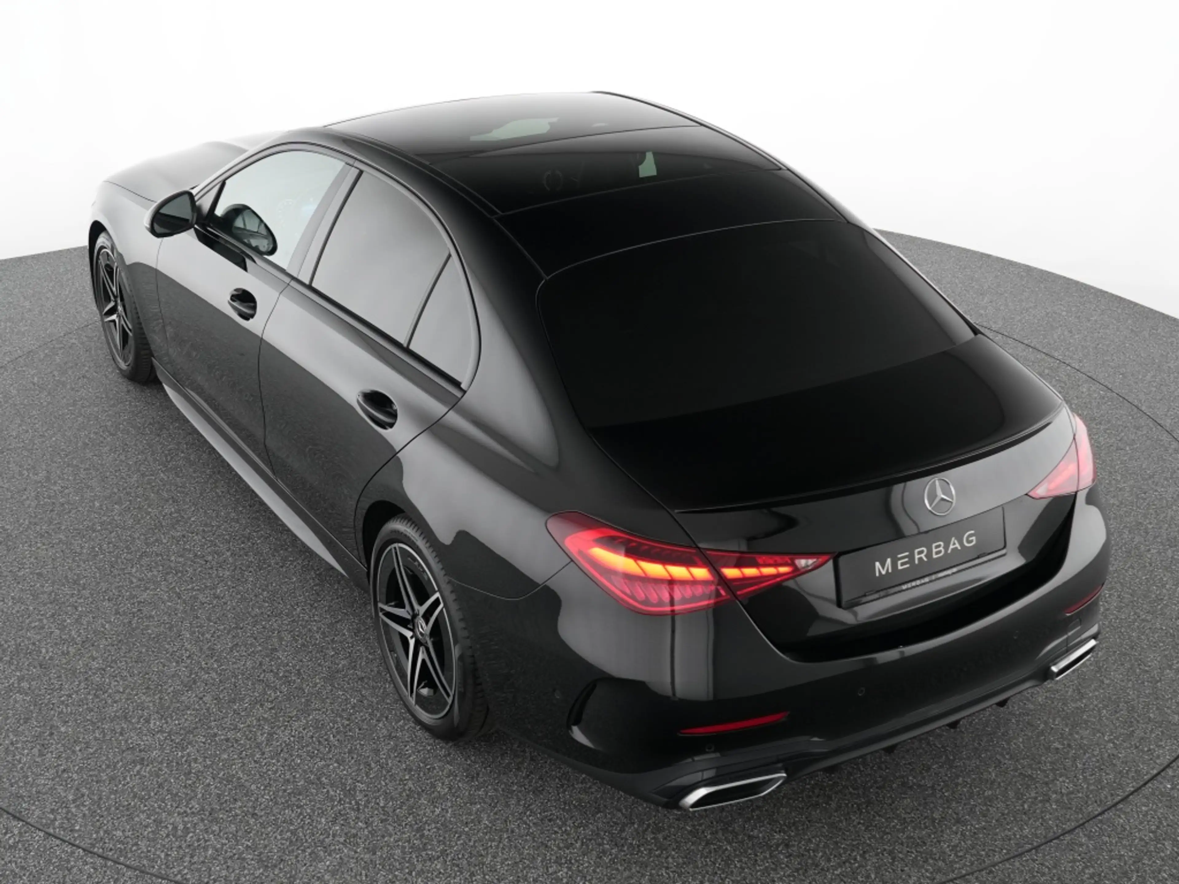 Mercedes-Benz C 200 d AMG Night Pano Digital L. Memory Navigation — photo 11