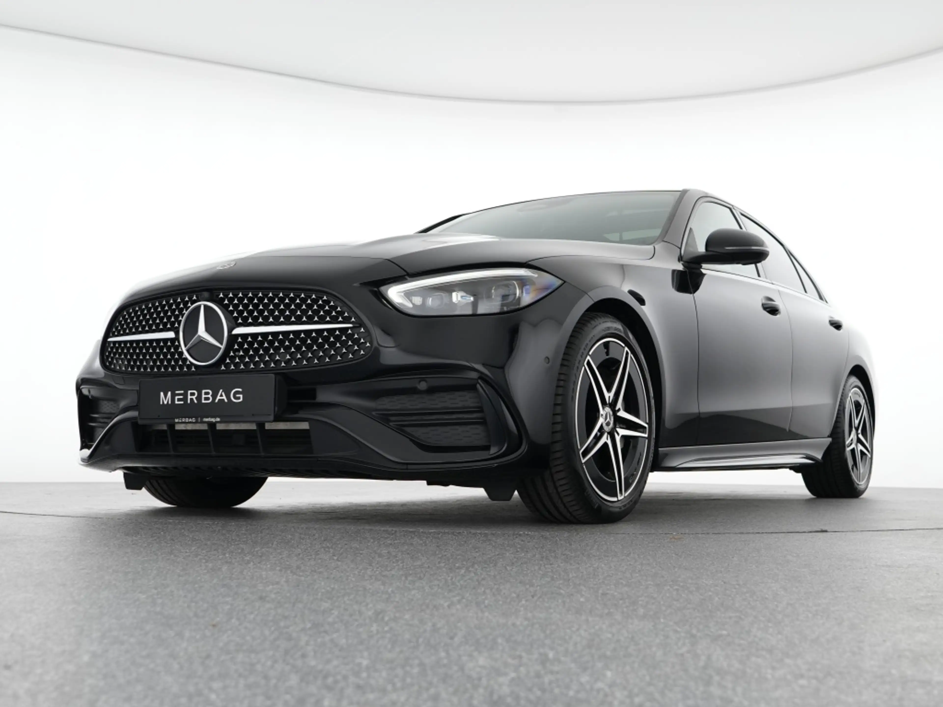 Mercedes-Benz C 200 d AMG Night Pano Digital L. Memory Navigation — photo 8