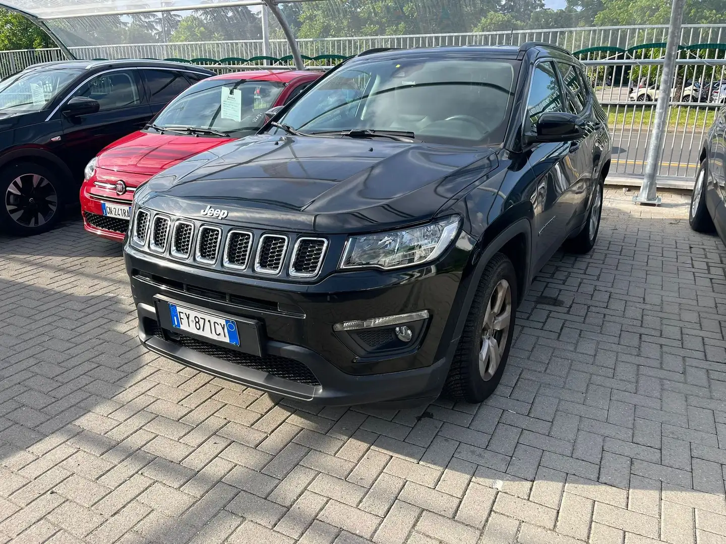 Jeep Compass 1.6 Multijet II 2WD Limited Zwart - 1