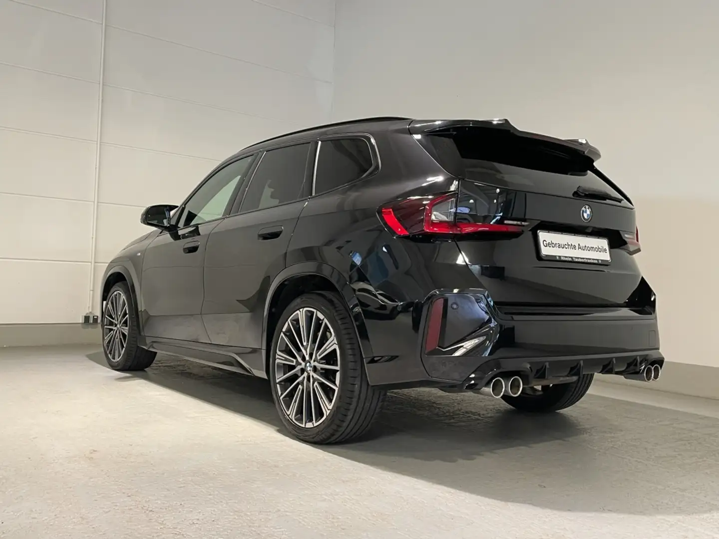 BMW X1 M35i xDrive NaviProf*HUD*Parkassist* Schwarz - 2