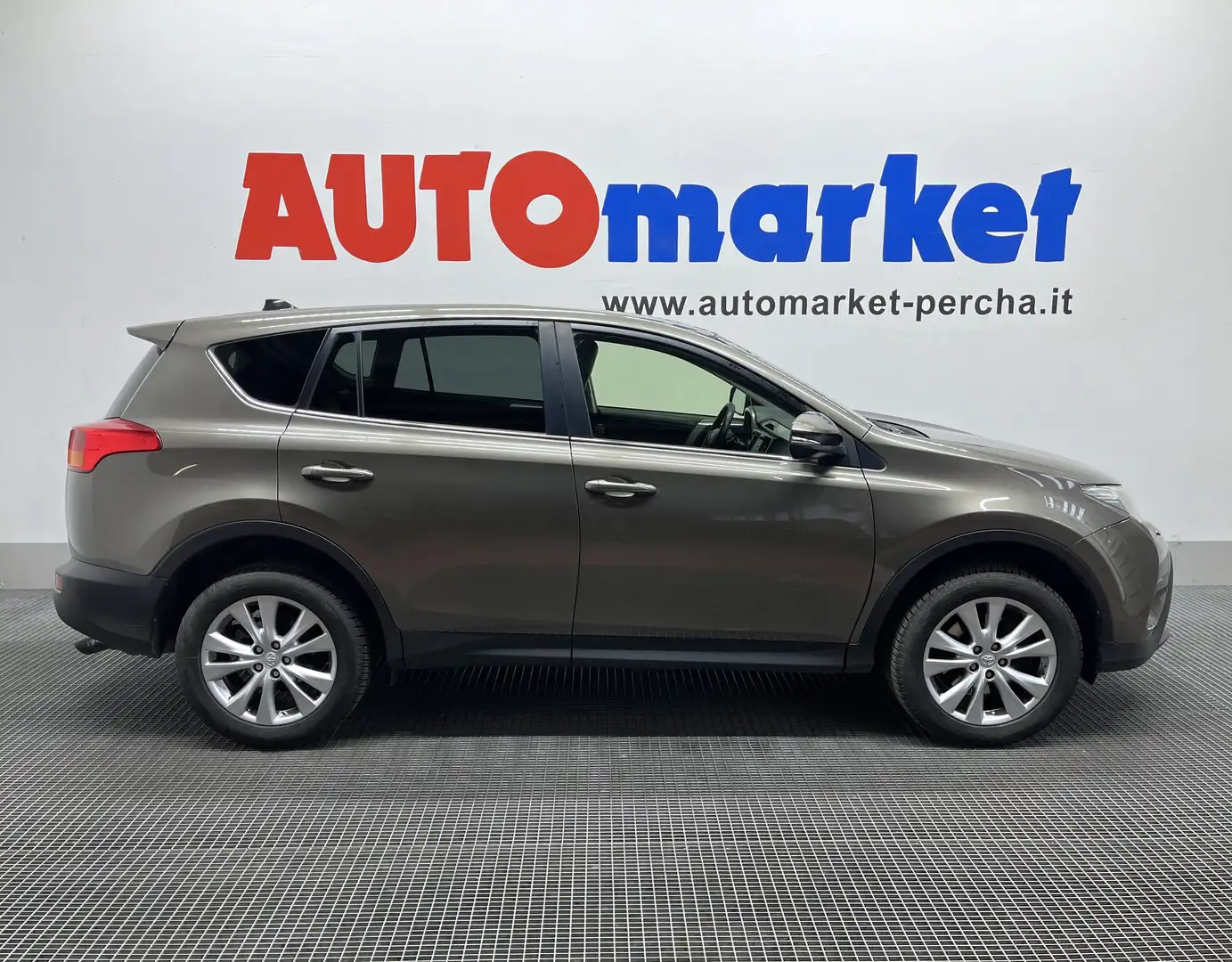 Toyota RAV 4 Crossover 2.2 d-4d Executive 150cv auto Bronzo - 1