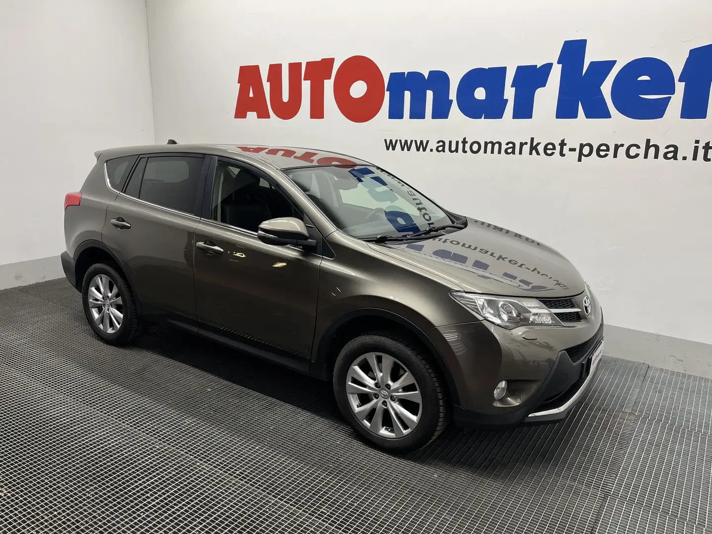 Toyota RAV 4 RAV4 Crossover 2.2 d-4d Executive 150cv auto Grigio - 2